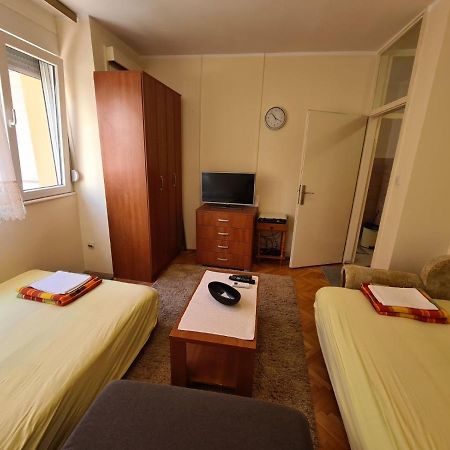 City Centar Apartment Tivat Luaran gambar